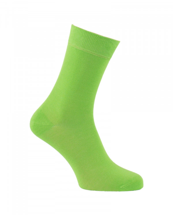 Chaussettes unies en bambou vert pomme Chaussettes unies en bambou vert pomme