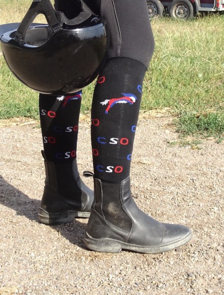 Chaussettes d'équitation CSO'lala Bleu blanc rouge en situation