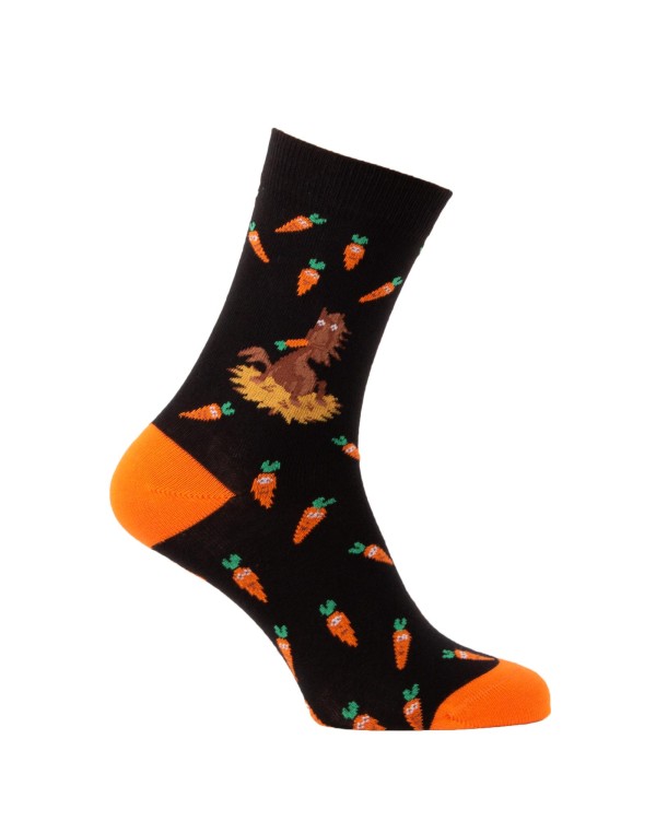 Socks with pony and carrots pattern