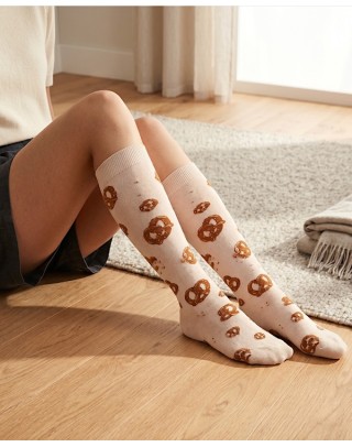 Tasty Pretzels riding socks